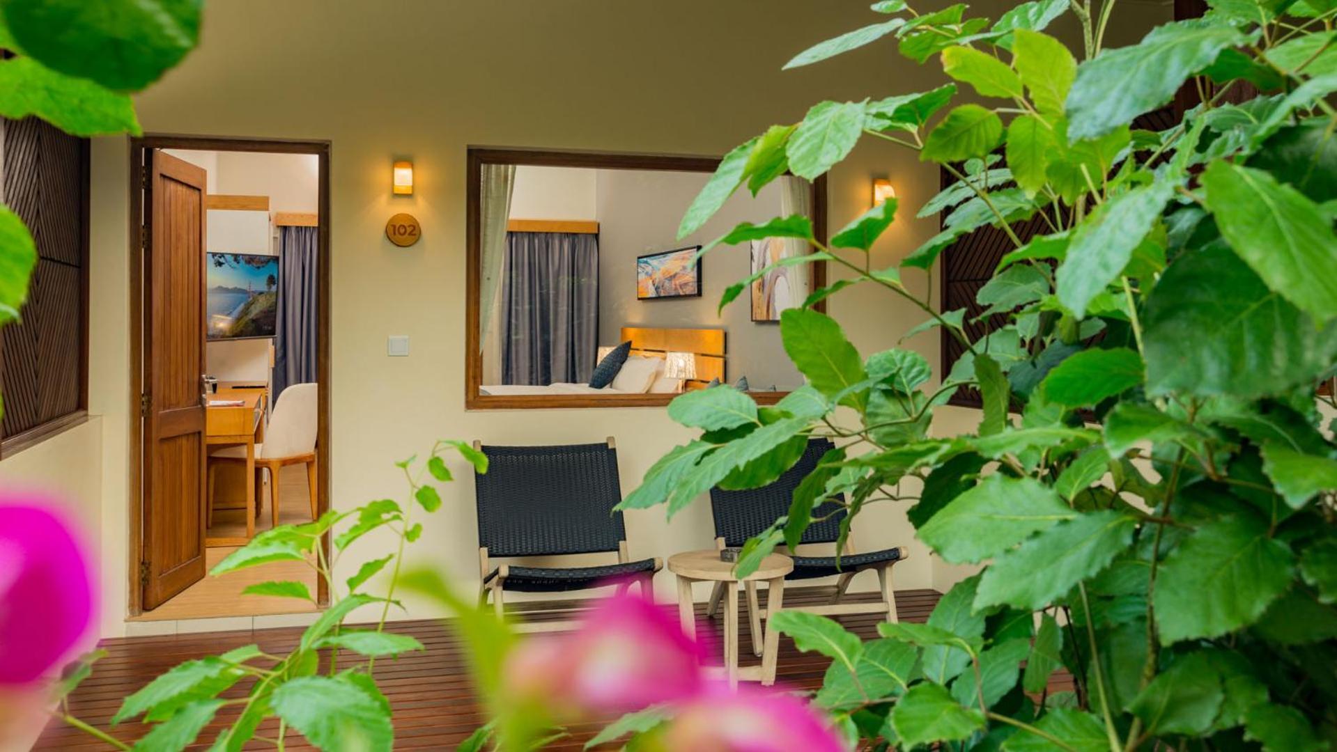 Fiyavalhu Resort Maldives Mandhoo Esterno foto