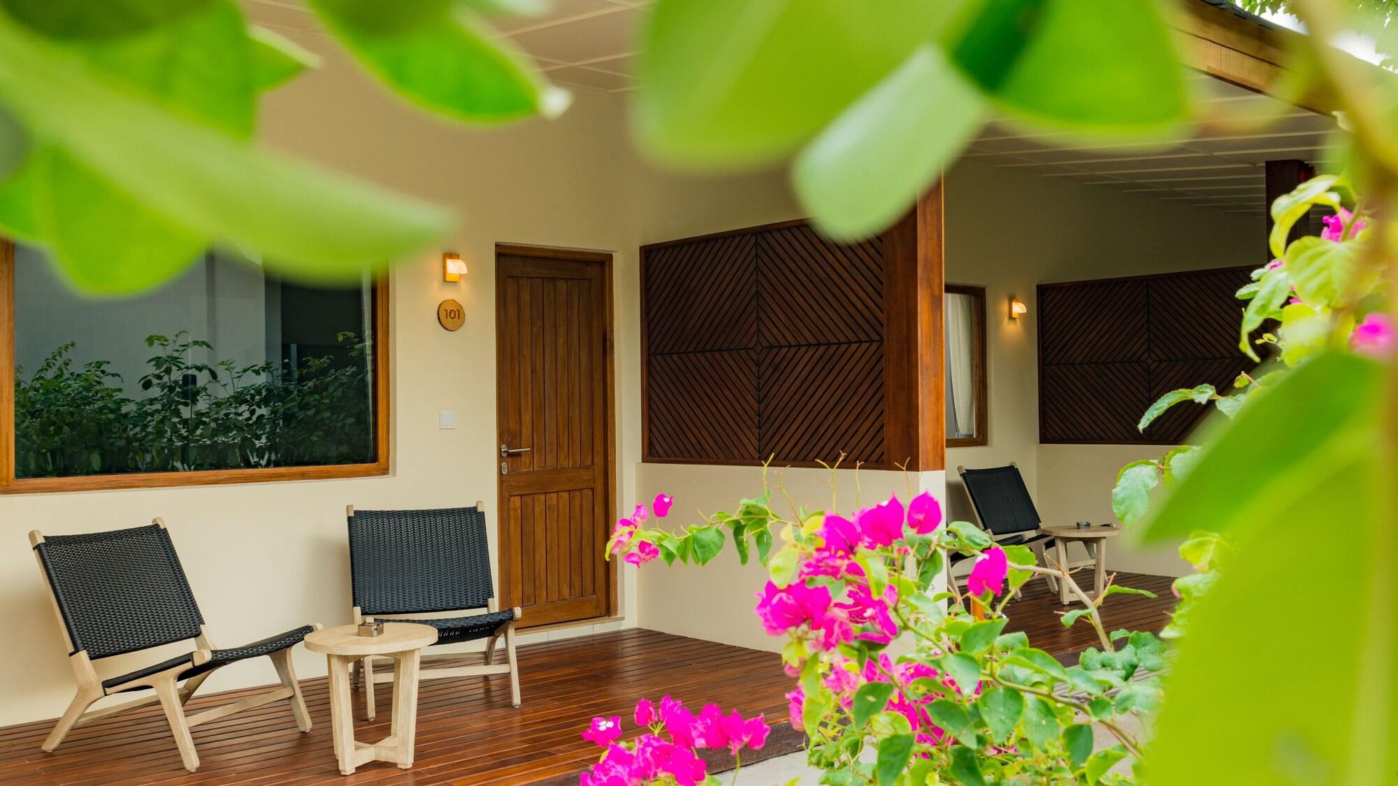Fiyavalhu Resort Maldives Mandhoo Esterno foto